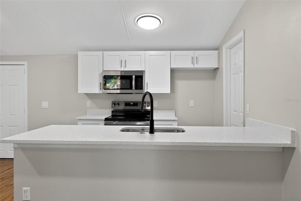 En Venta: $249,900 (2 camas, 2 baños, 960 Pies cuadrados)