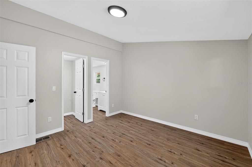 En Venta: $249,900 (2 camas, 2 baños, 960 Pies cuadrados)