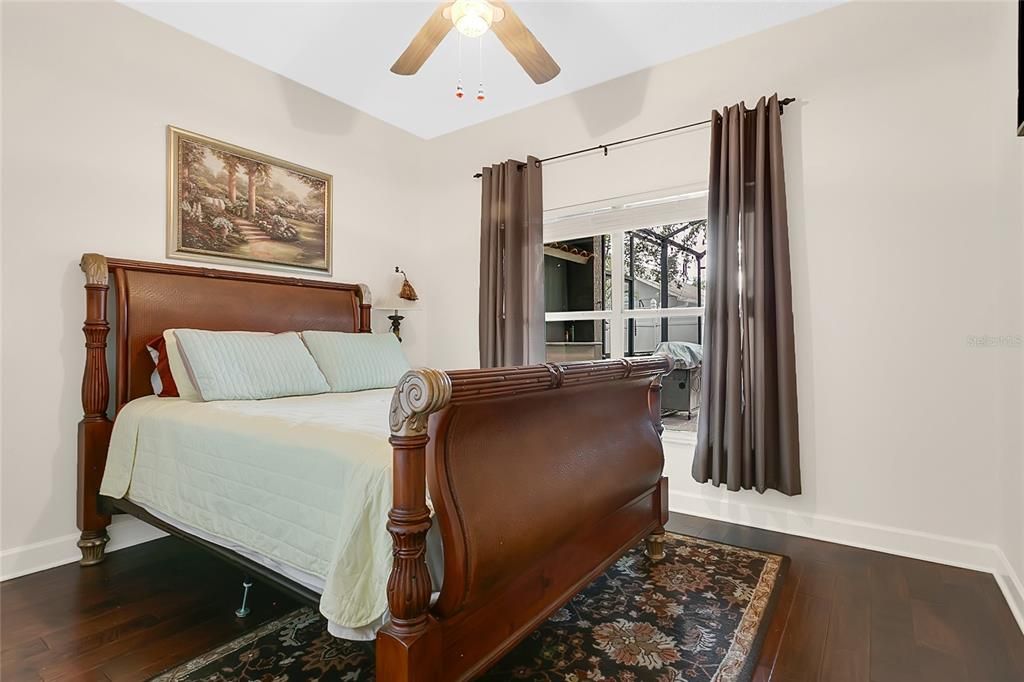 待售: $670,000 (5 贝兹, 3 浴室, 2461 平方英尺)