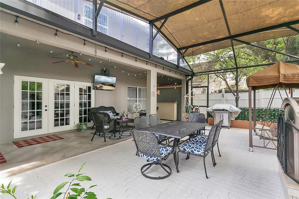 待售: $670,000 (5 贝兹, 3 浴室, 2461 平方英尺)