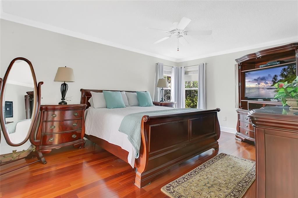 待售: $670,000 (5 贝兹, 3 浴室, 2461 平方英尺)