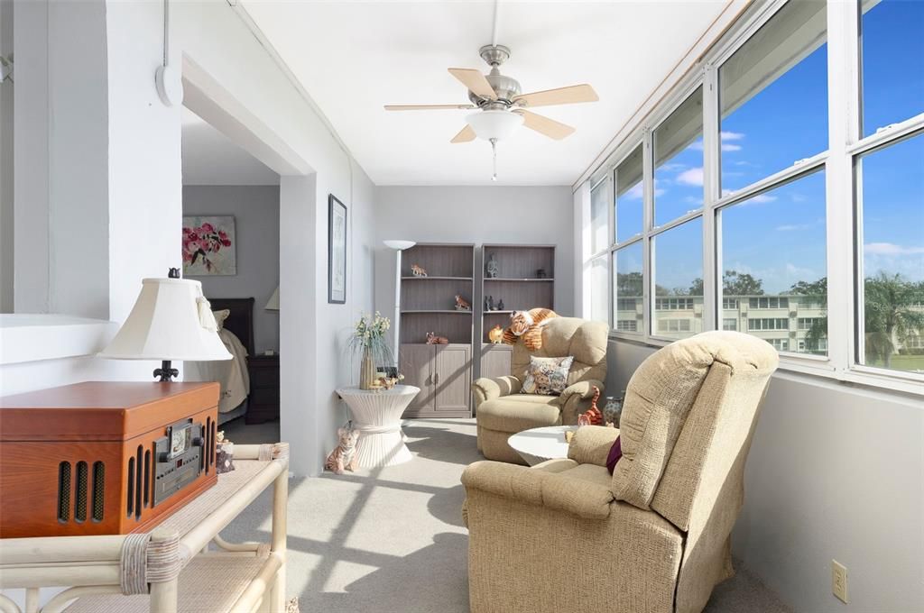 For Sale: $150,000 (2 beds, 1 baths, 860 Square Feet)