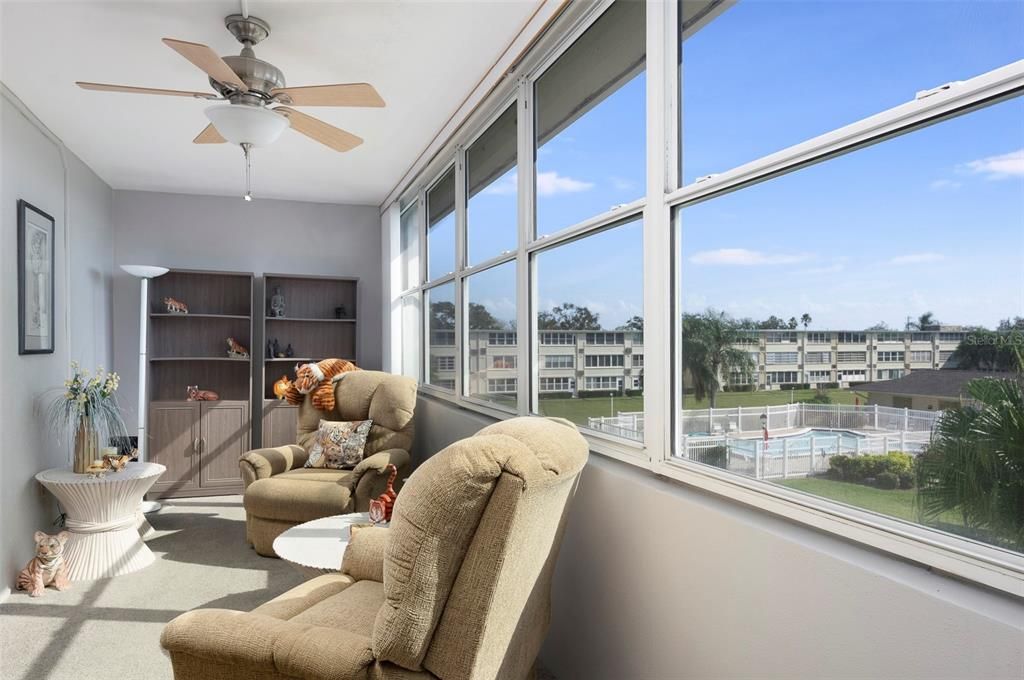 For Sale: $150,000 (2 beds, 1 baths, 860 Square Feet)