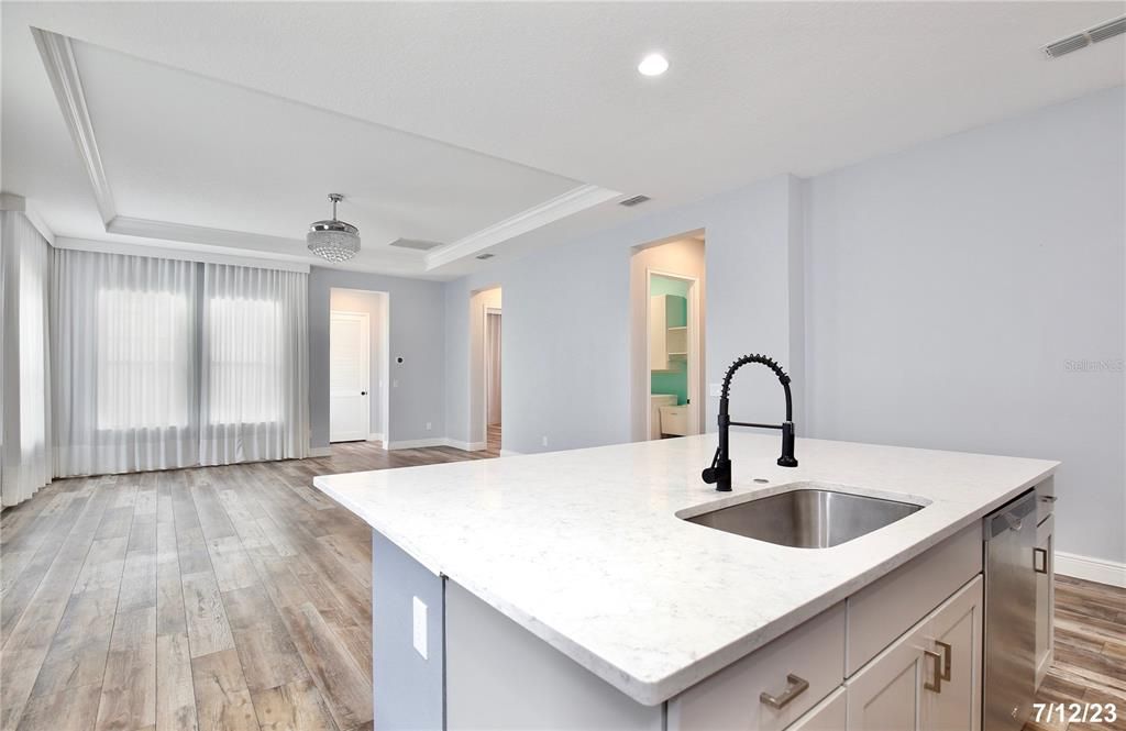 出租: $3,495 (3 贝兹, 2 浴室, 2622 平方英尺)