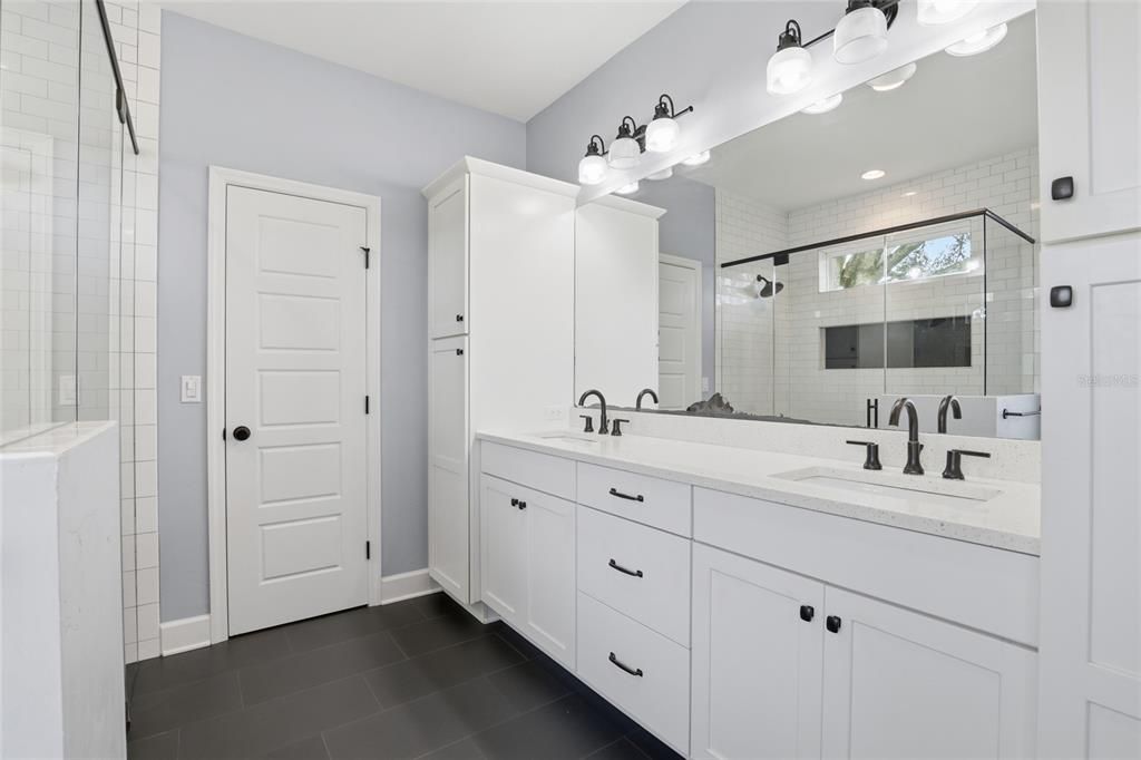 待售: $649,999 (2 贝兹, 2 浴室, 2039 平方英尺)