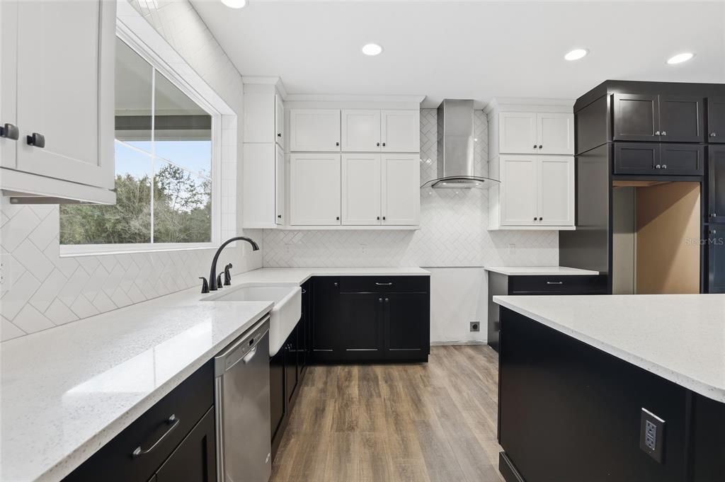 待售: $649,999 (2 贝兹, 2 浴室, 2039 平方英尺)