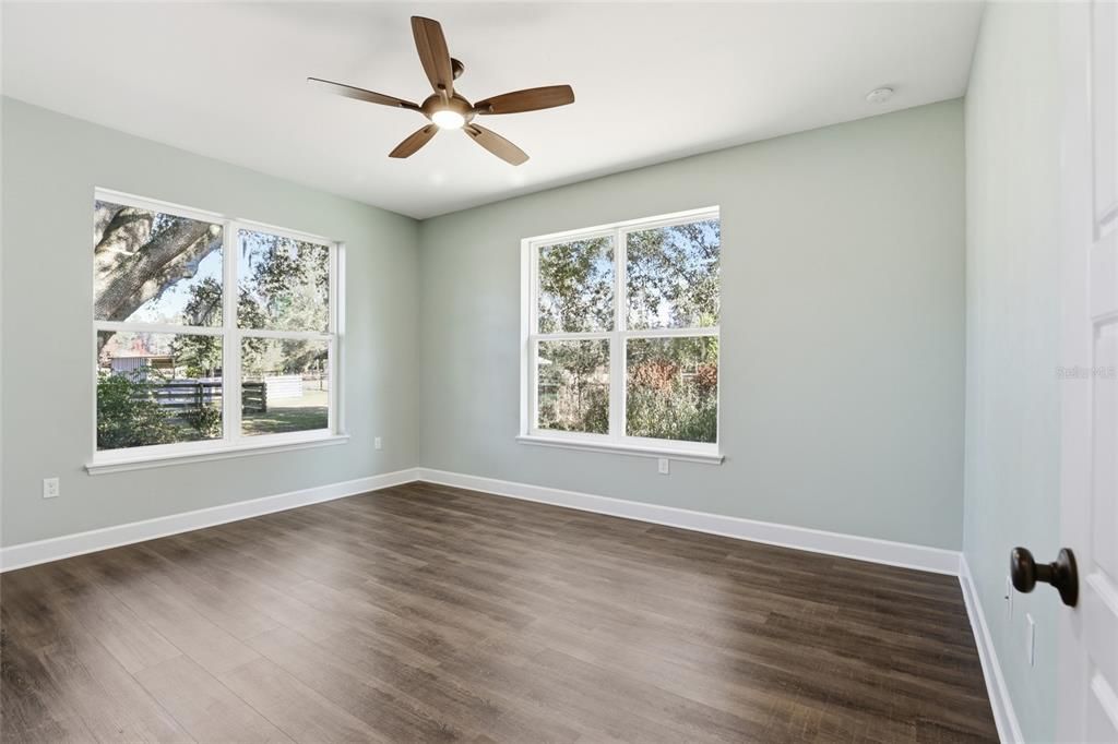 待售: $649,999 (2 贝兹, 2 浴室, 2039 平方英尺)