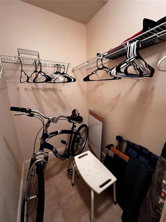 For Sale: $250,000 (2 beds, 2 baths, 938 Square Feet)