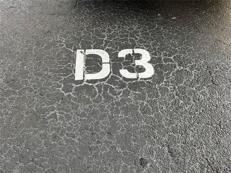 For Sale: $250,000 (2 beds, 2 baths, 938 Square Feet)