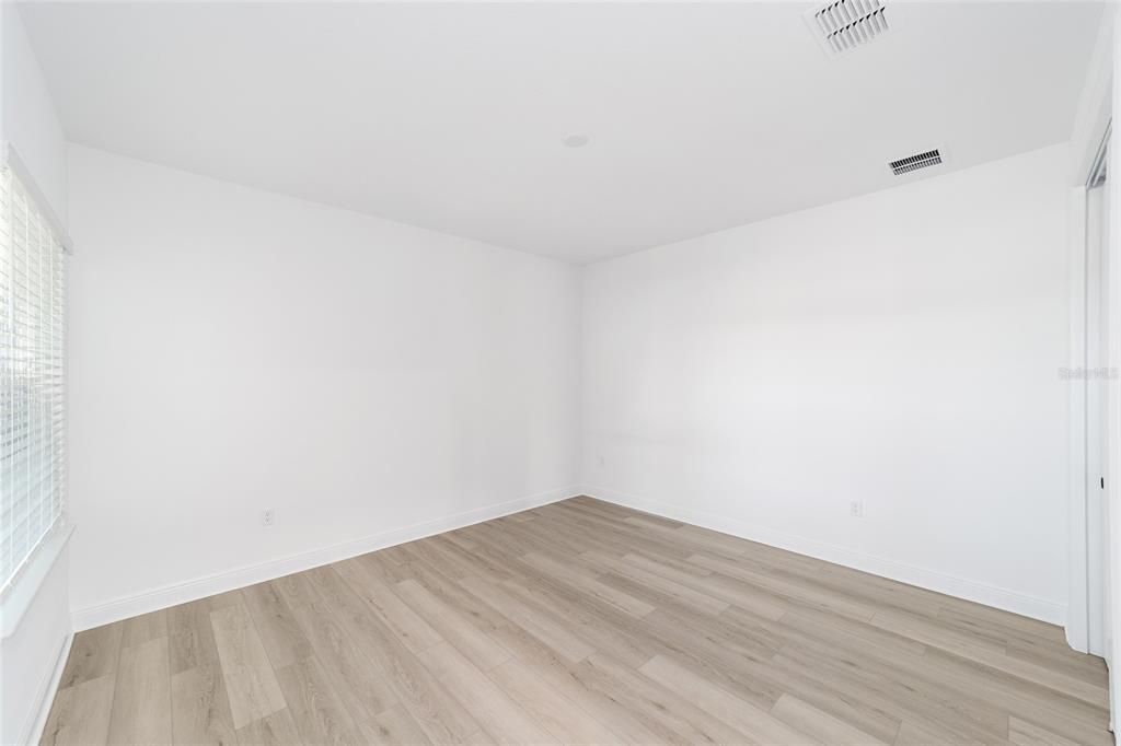 待售: $449,000 (2 贝兹, 3 浴室, 2493 平方英尺)