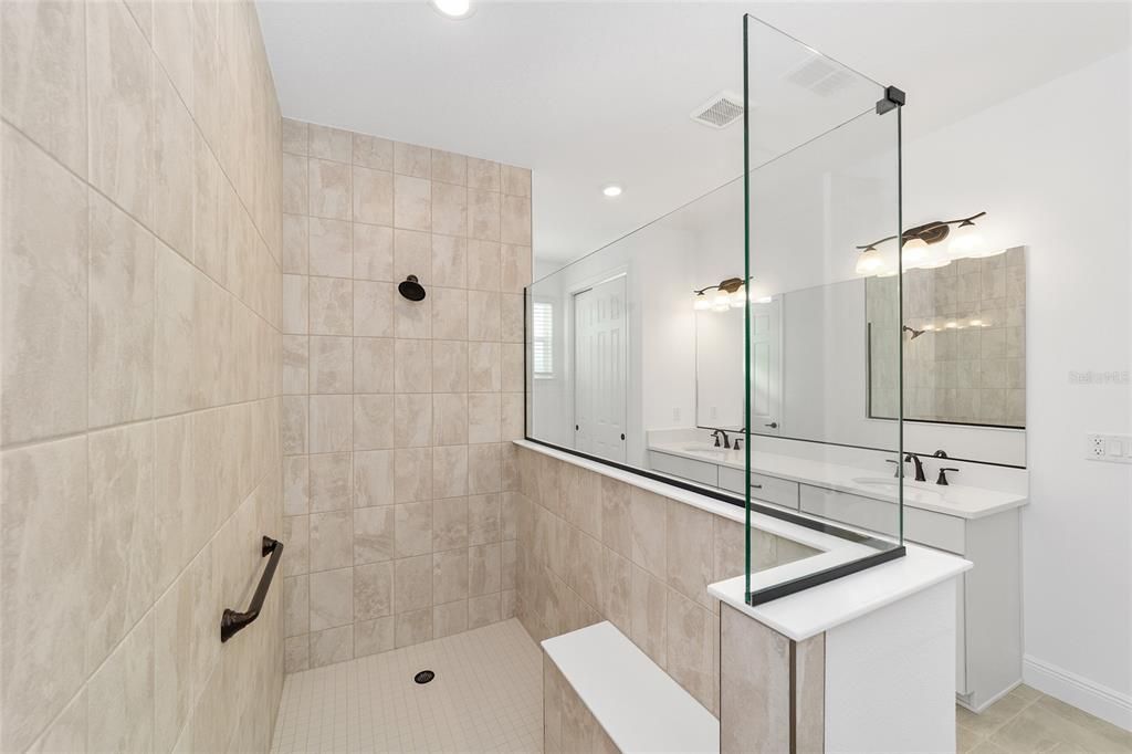 待售: $449,000 (2 贝兹, 3 浴室, 2493 平方英尺)