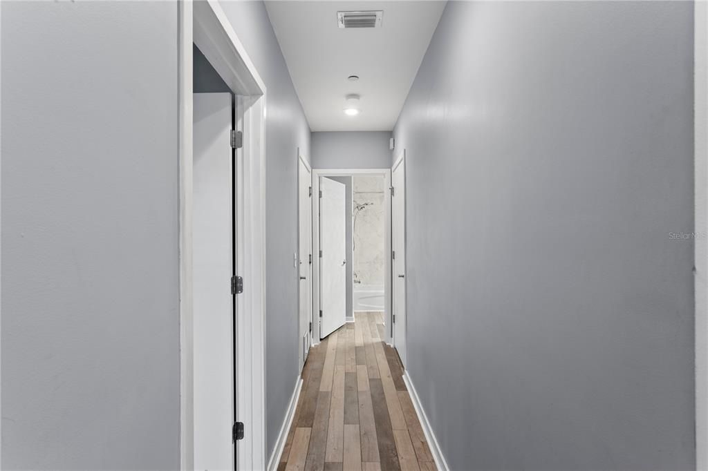 For Sale: $689,000 (2 beds, 2 baths, 1390 Square Feet)