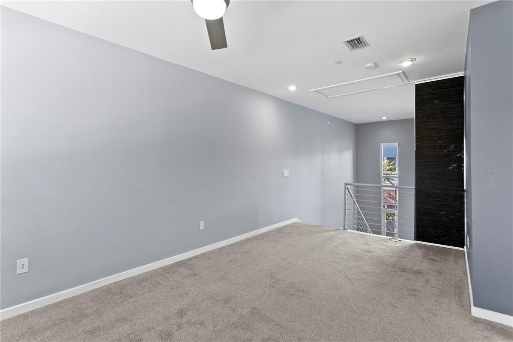 For Sale: $689,000 (2 beds, 2 baths, 1390 Square Feet)