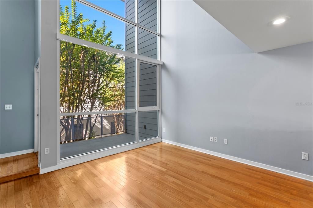 For Sale: $689,000 (2 beds, 2 baths, 1390 Square Feet)