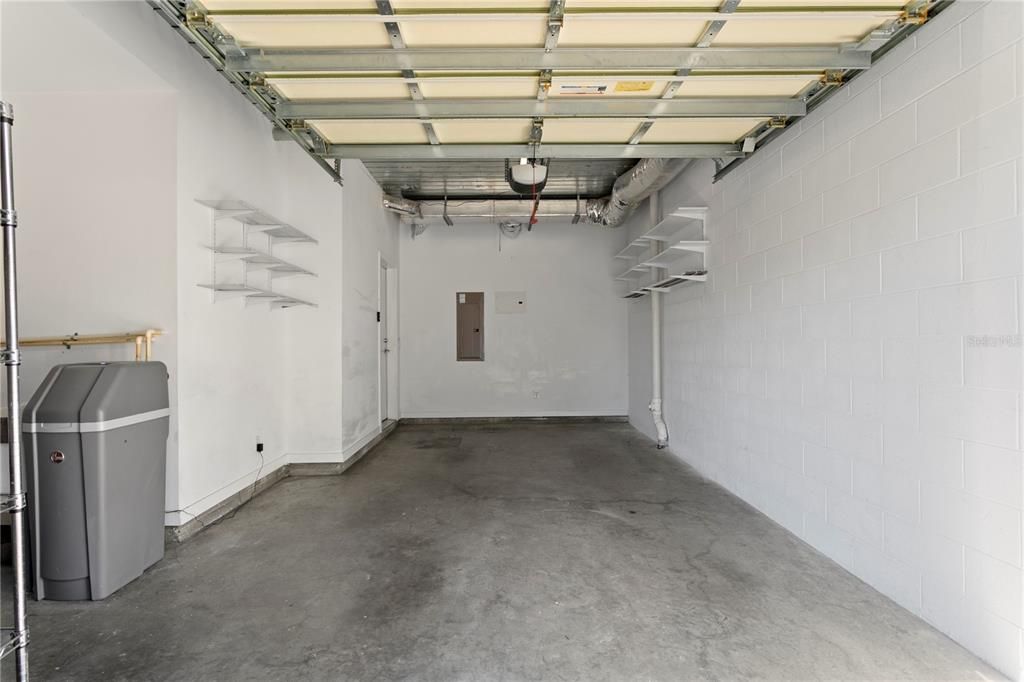 For Sale: $689,000 (2 beds, 2 baths, 1390 Square Feet)