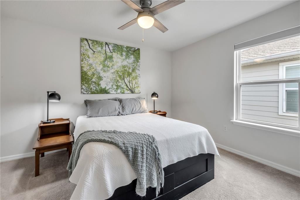 На продажу: $410,000 (3 спален, 2 ванн, 1936 Квадратных фут)