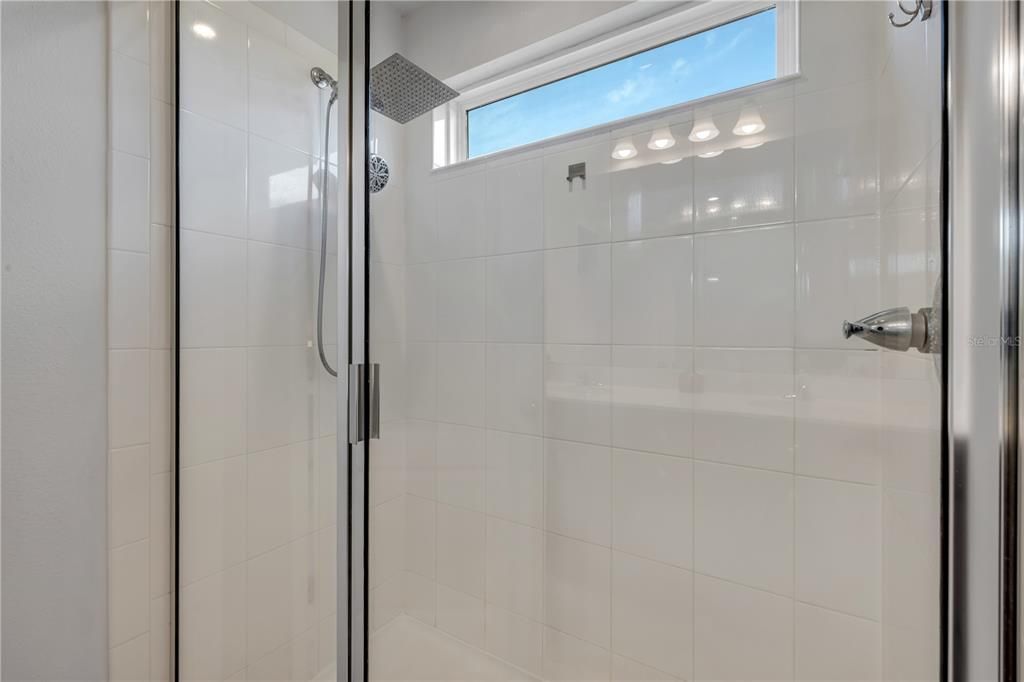 На продажу: $410,000 (3 спален, 2 ванн, 1936 Квадратных фут)