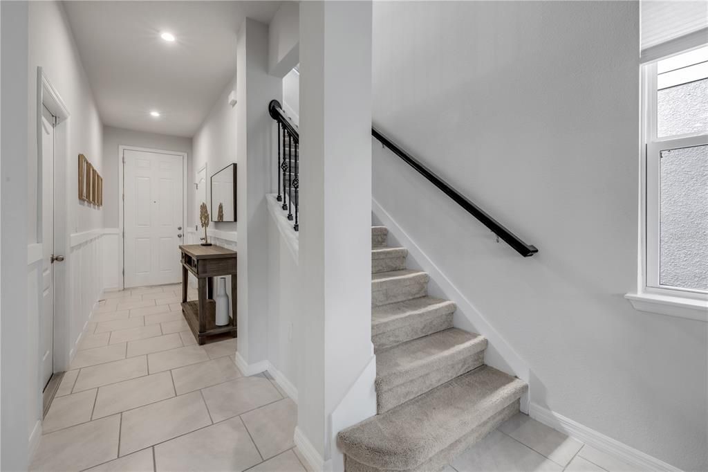 На продажу: $410,000 (3 спален, 2 ванн, 1936 Квадратных фут)