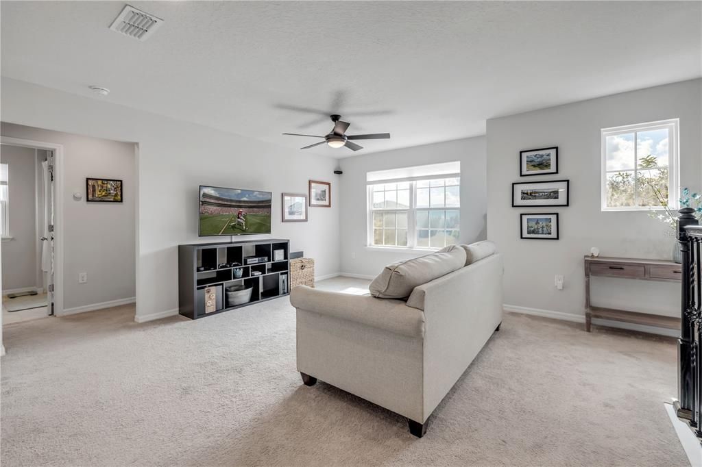 На продажу: $410,000 (3 спален, 2 ванн, 1936 Квадратных фут)