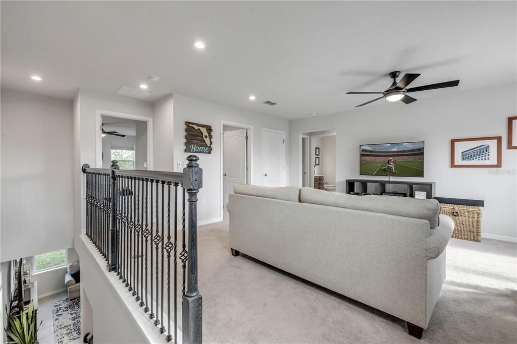 На продажу: $410,000 (3 спален, 2 ванн, 1936 Квадратных фут)