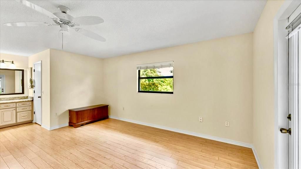 For Sale: $399,987 (2 beds, 2 baths, 1412 Square Feet)