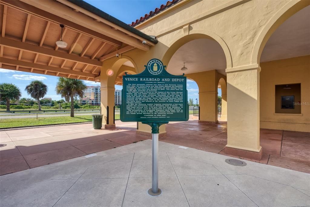 For Sale: $399,987 (2 beds, 2 baths, 1412 Square Feet)