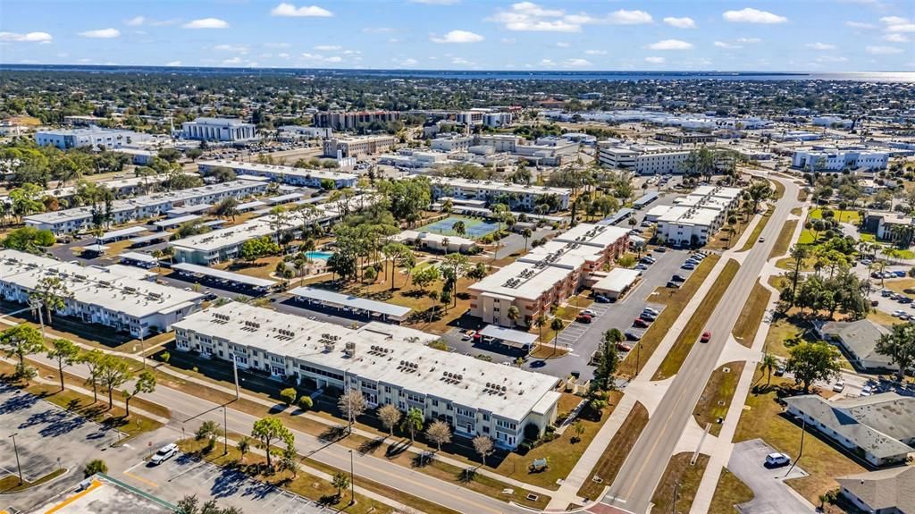 For Sale: $115,900 (2 beds, 2 baths, 919 Square Feet)