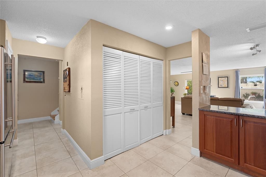 En Venta: $315,000 (3 camas, 2 baños, 1517 Pies cuadrados)