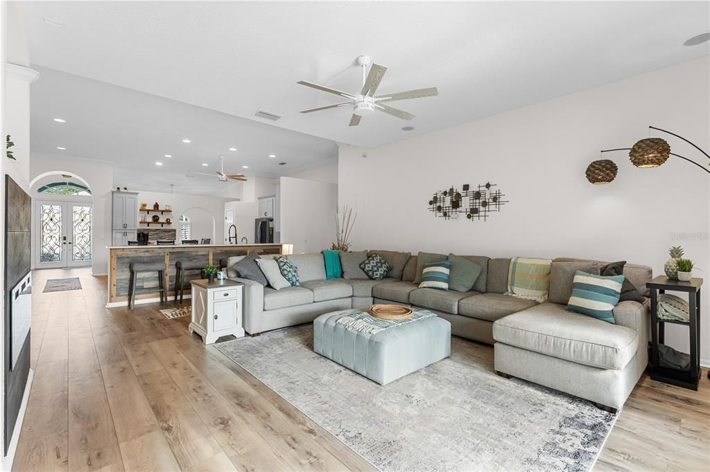 待售: $725,000 (4 贝兹, 3 浴室, 3324 平方英尺)