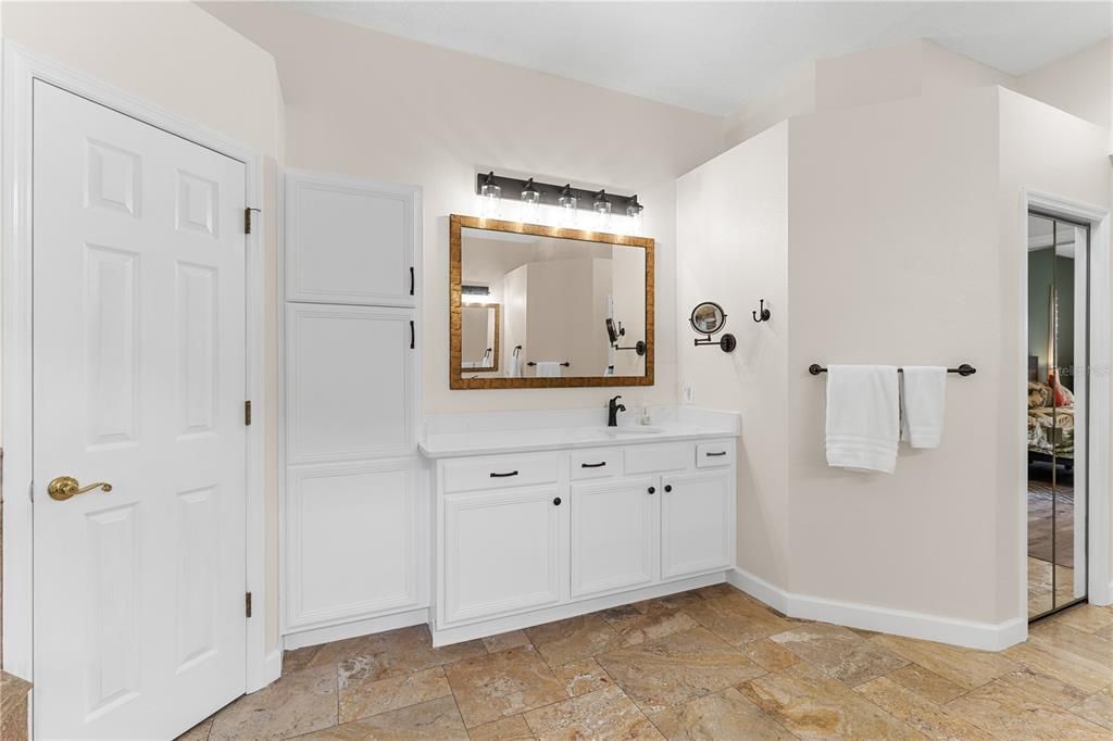 待售: $725,000 (4 贝兹, 3 浴室, 3324 平方英尺)