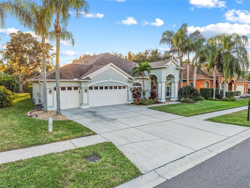 待售: $725,000 (4 贝兹, 3 浴室, 3324 平方英尺)