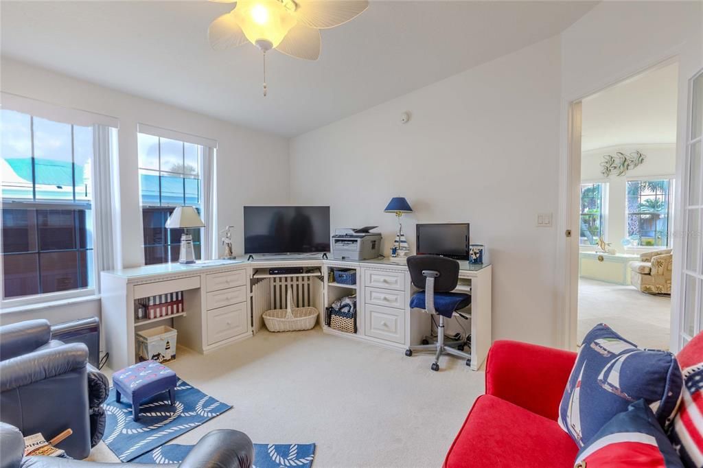 На продажу: $269,000 (2 спален, 2 ванн, 1566 Квадратных фут)