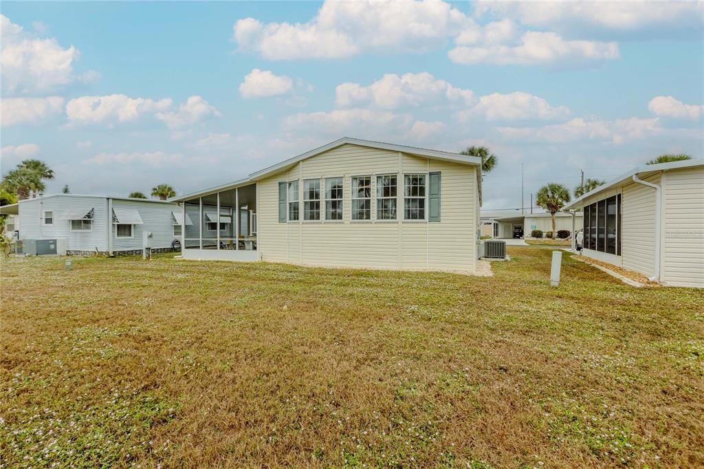 На продажу: $269,000 (2 спален, 2 ванн, 1566 Квадратных фут)