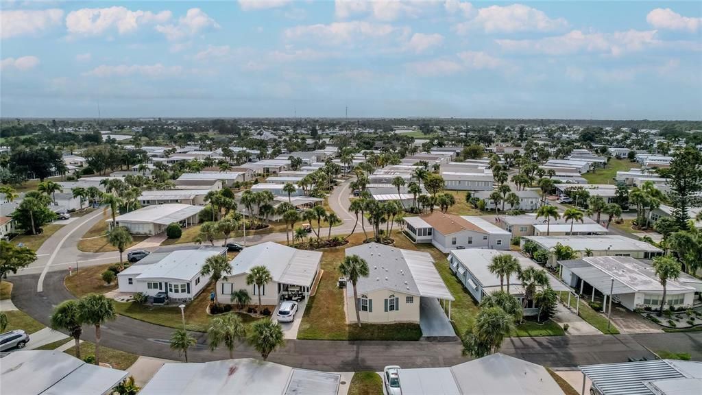 На продажу: $269,000 (2 спален, 2 ванн, 1566 Квадратных фут)