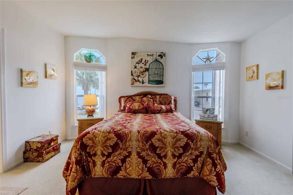 На продажу: $269,000 (2 спален, 2 ванн, 1566 Квадратных фут)