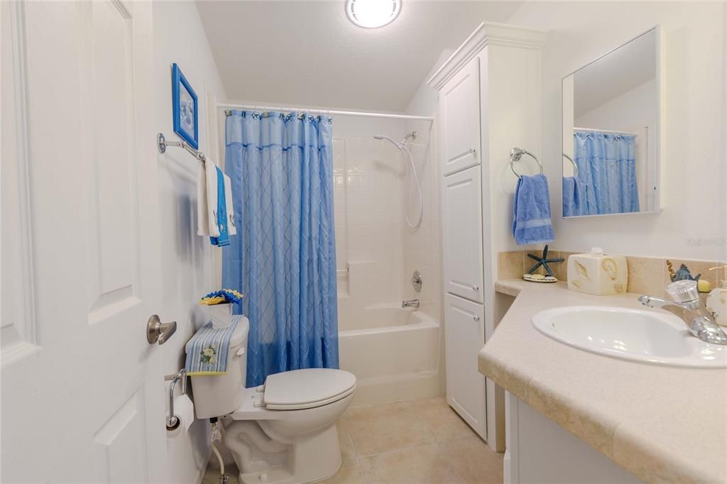 На продажу: $269,000 (2 спален, 2 ванн, 1566 Квадратных фут)