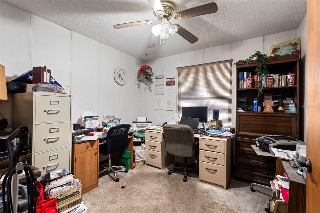 En Venta: $210,000 (3 camas, 2 baños, 1402 Pies cuadrados)