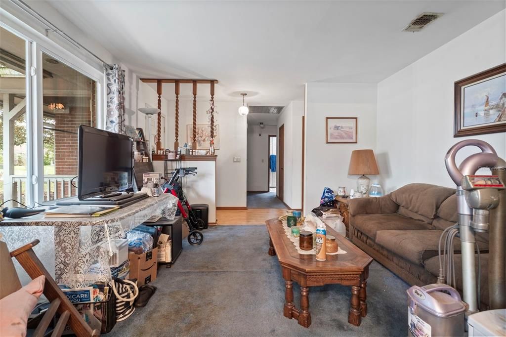 En Venta: $210,000 (3 camas, 2 baños, 1402 Pies cuadrados)