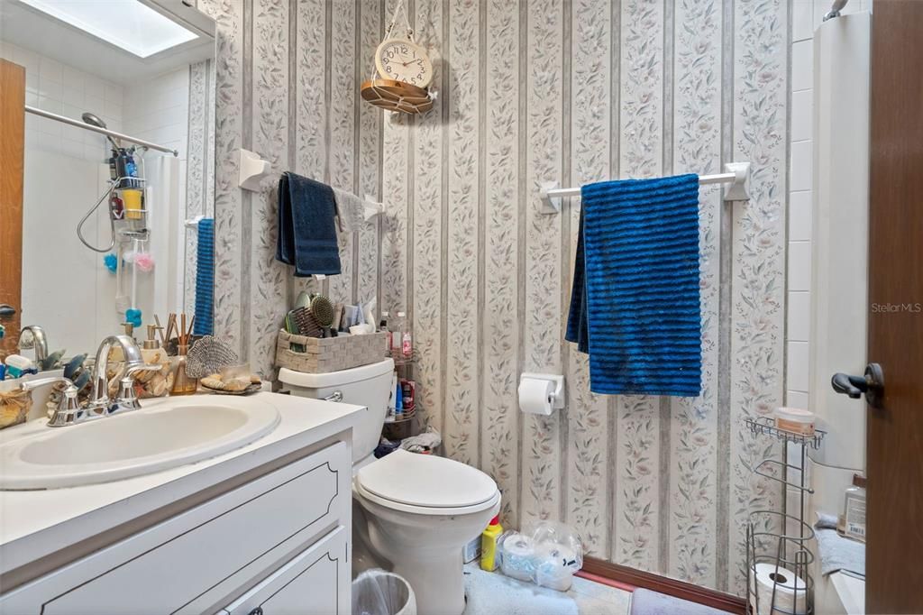 En Venta: $210,000 (3 camas, 2 baños, 1402 Pies cuadrados)