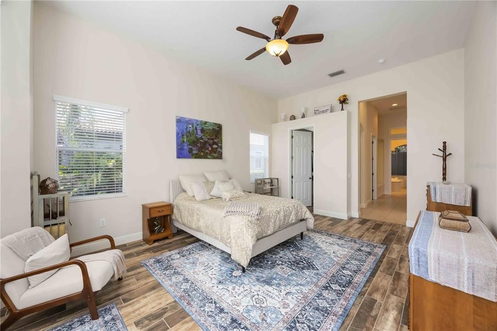 For Sale: $1,195,200 (5 beds, 4 baths, 4188 Square Feet)