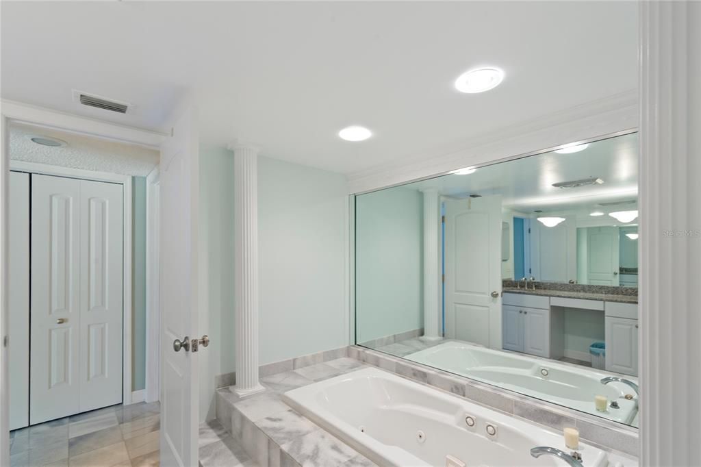 En Venta: $1,550,000 (3 camas, 3 baños, 1824 Pies cuadrados)