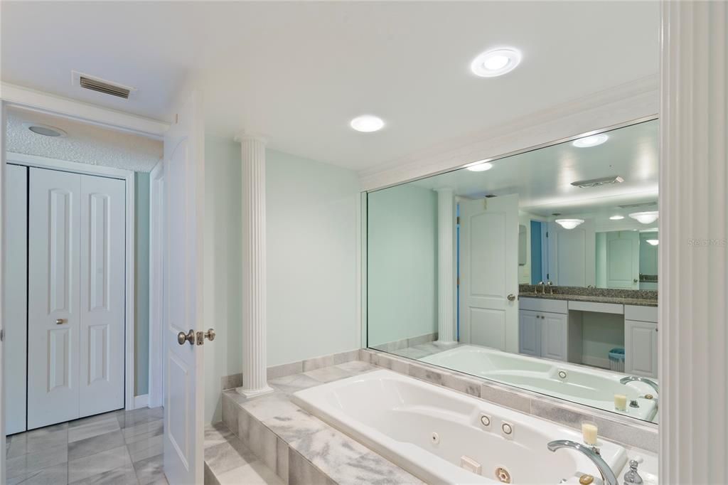 En Venta: $1,550,000 (3 camas, 3 baños, 1824 Pies cuadrados)