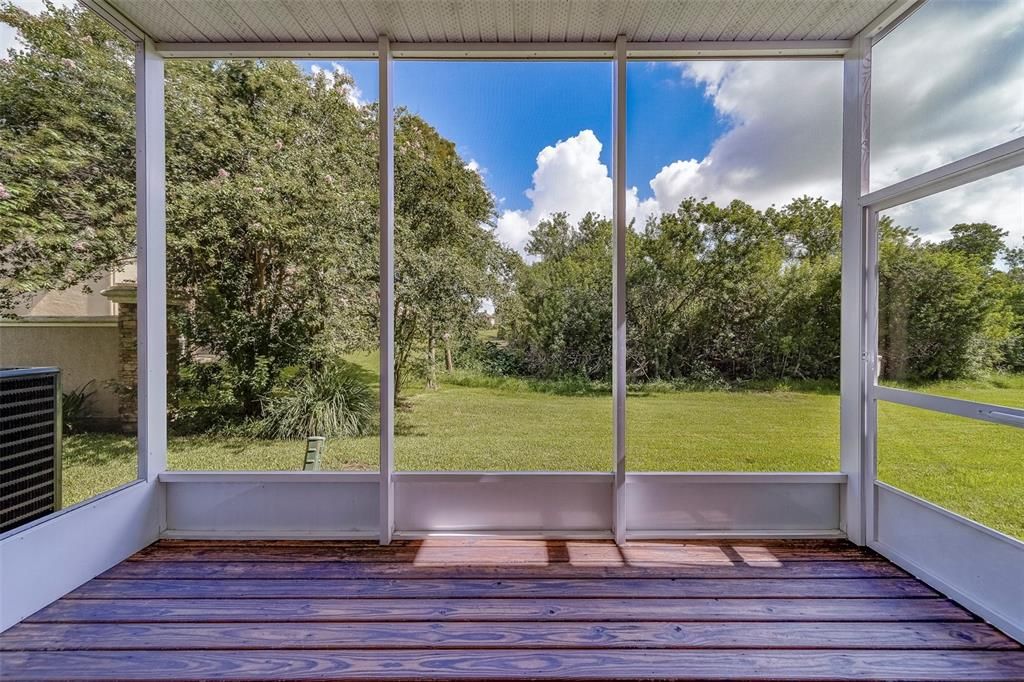 出租: $3,200 (3 贝兹, 2 浴室, 1990 平方英尺)