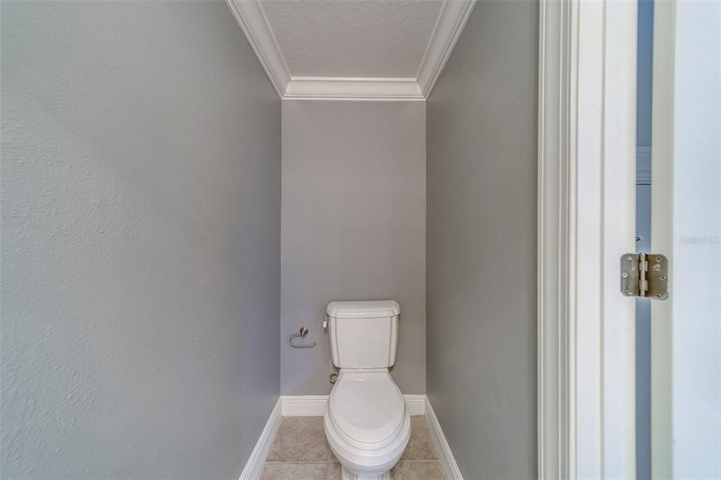 出租: $3,200 (3 贝兹, 2 浴室, 1990 平方英尺)