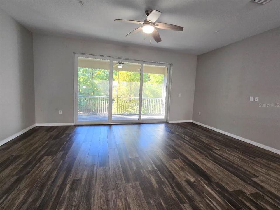 For Rent: $2,800 (3 beds, 2 baths, 1802 Square Feet)