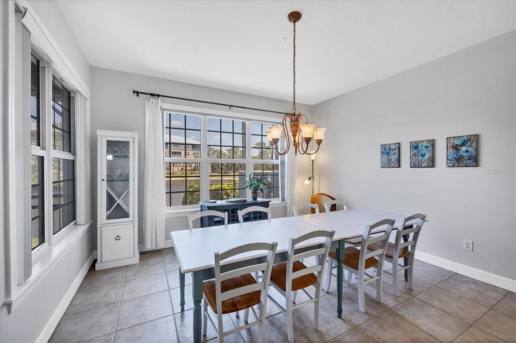 出租: $2,500 (3 贝兹, 2 浴室, 2066 平方英尺)