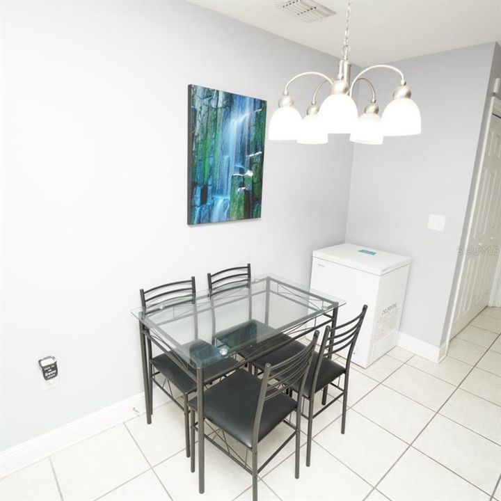 待售: $189,900 (3 贝兹, 3 浴室, 1338 平方英尺)