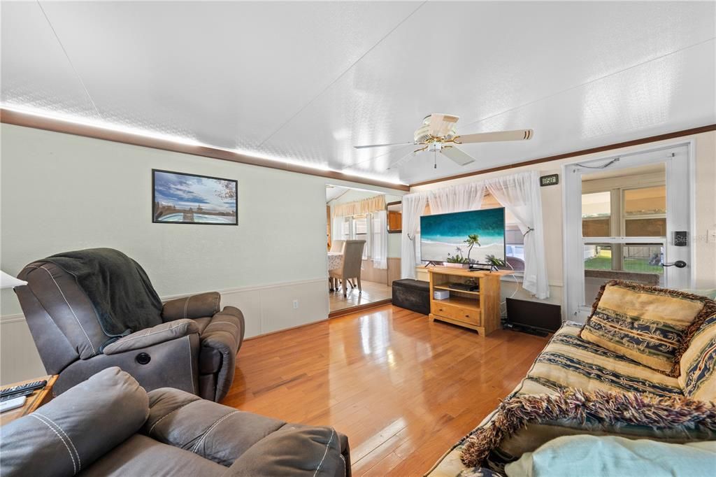 En Venta: $130,000 (2 camas, 1 baños, 1000 Pies cuadrados)