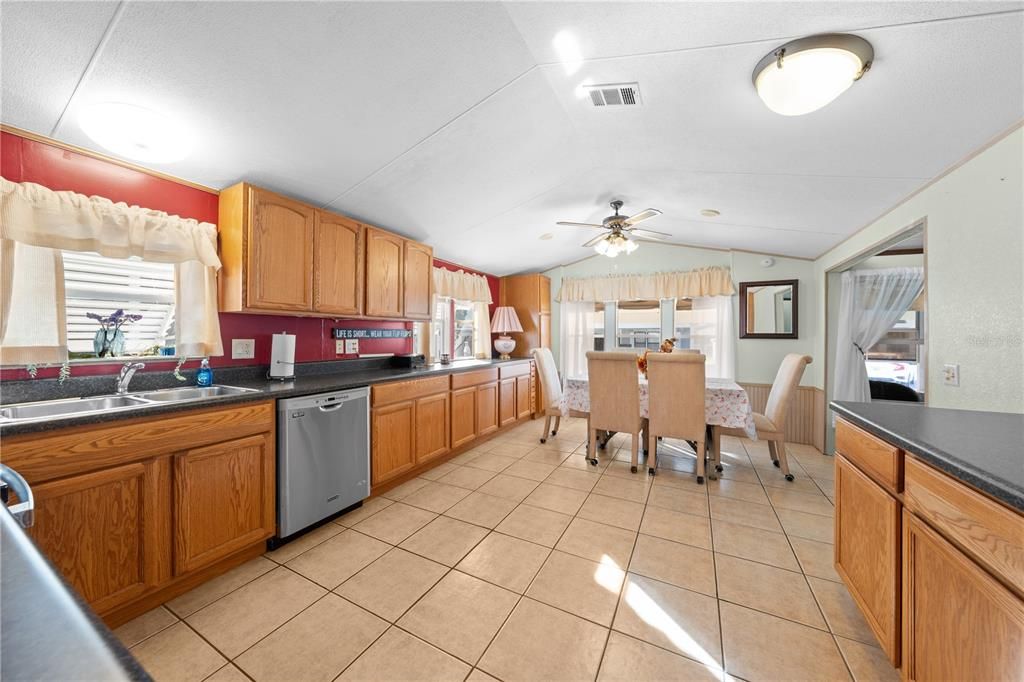 En Venta: $130,000 (2 camas, 1 baños, 1000 Pies cuadrados)