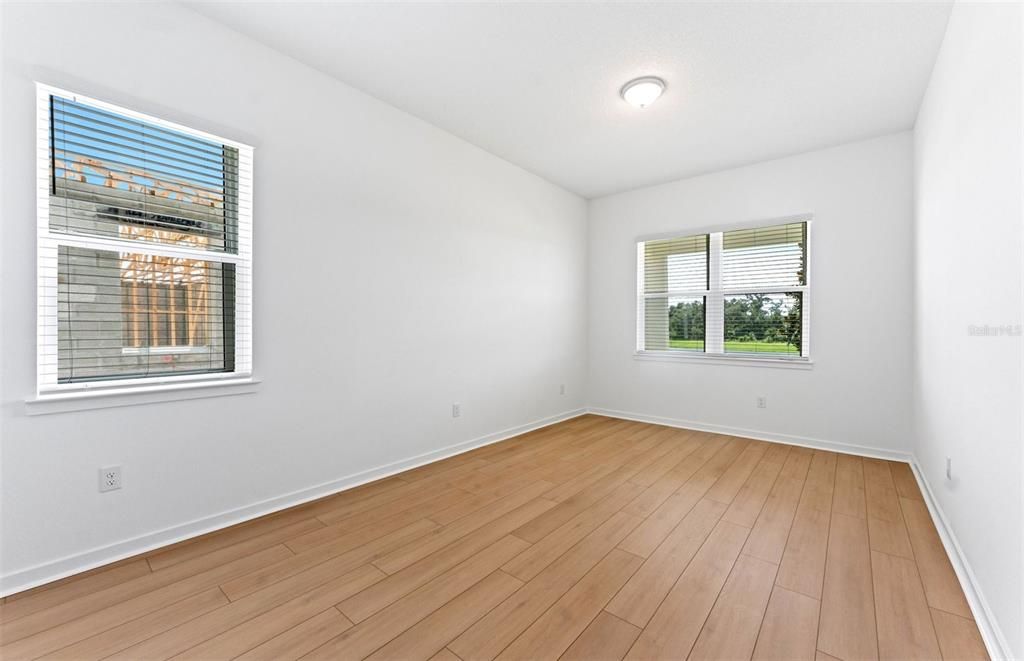 En Venta: $782,430 (5 camas, 5 baños, 4272 Pies cuadrados)